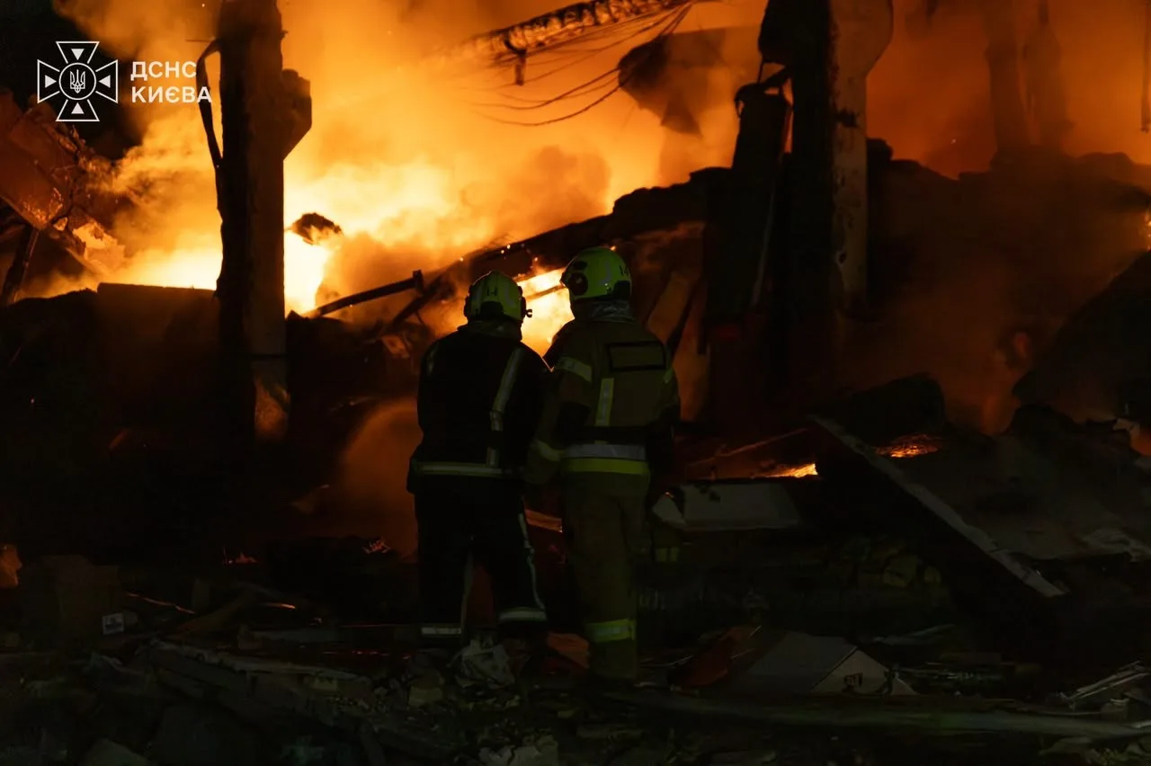 Rússia utilizou mísseis norte-coreanos em bombardeio que matou 6 pessoas, diz Zelensky