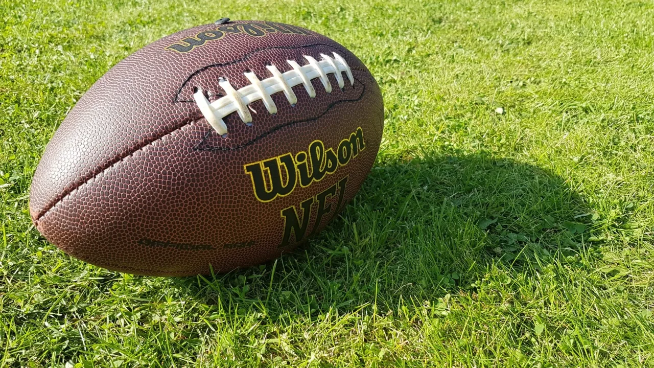 25% dos atletas da NFL terão doença cerebral degenerativa, diz estudo