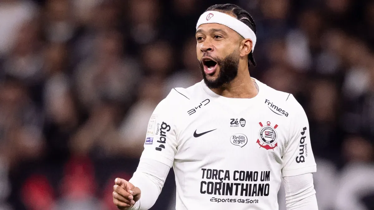 Corinthians autoriza Memphis a treinar no CT após aval do CORI