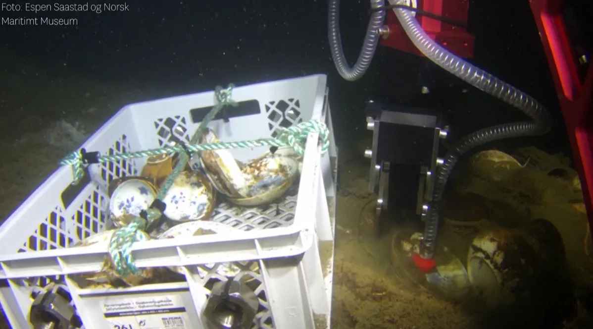 Pescador mergulha e encontra surpreende naufrágio com ânforas de 2 mil anos