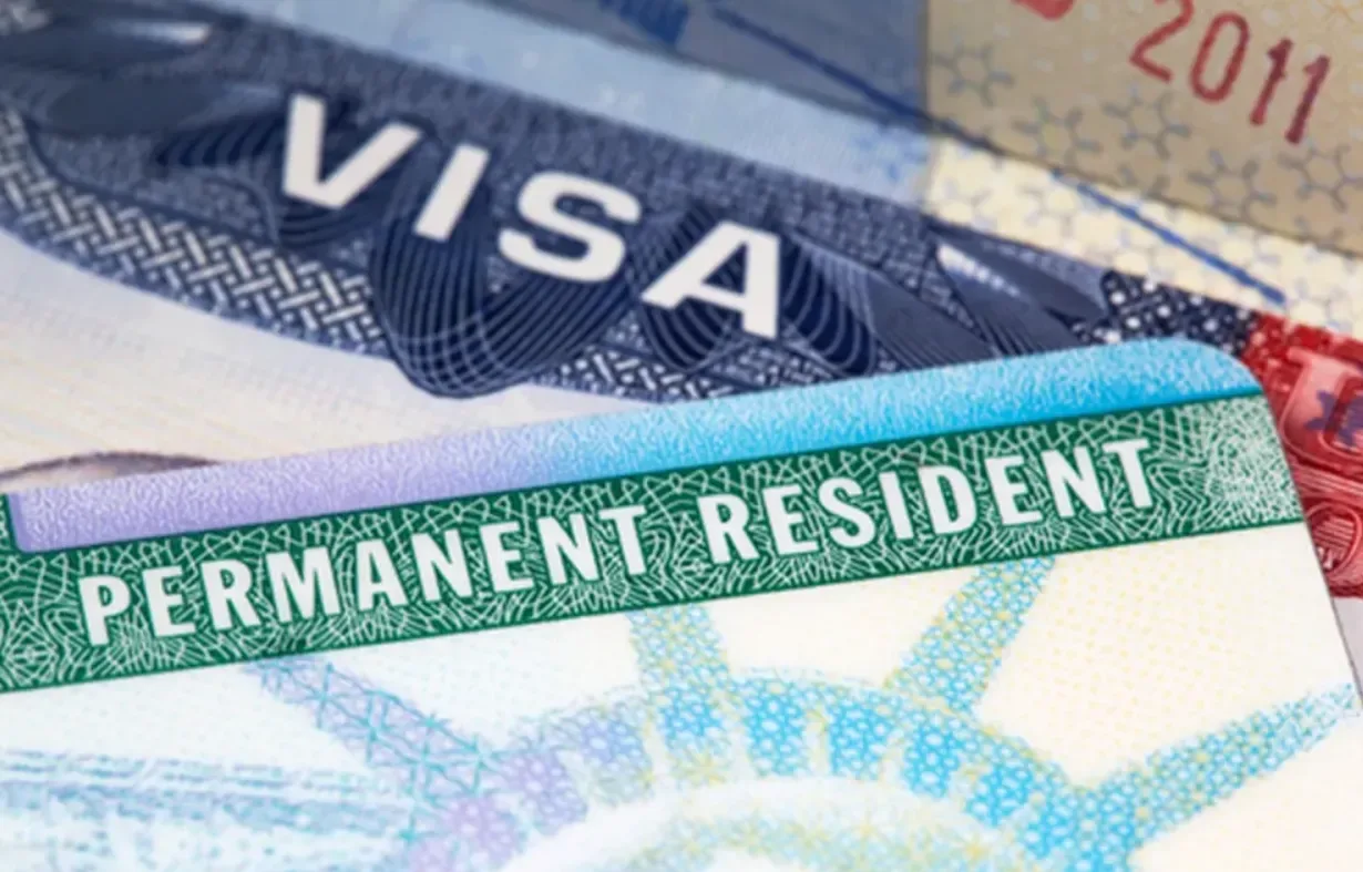 Ofensiva contra vistos: nova investida de Trump mira turistas, imigrantes legais e profissionais qualificados