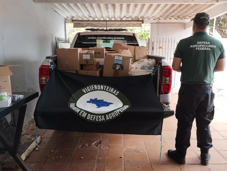 Operação Ronda Agro fiscaliza fábrica de alimentos para pássaros ornamentais em Sumaré (SP)