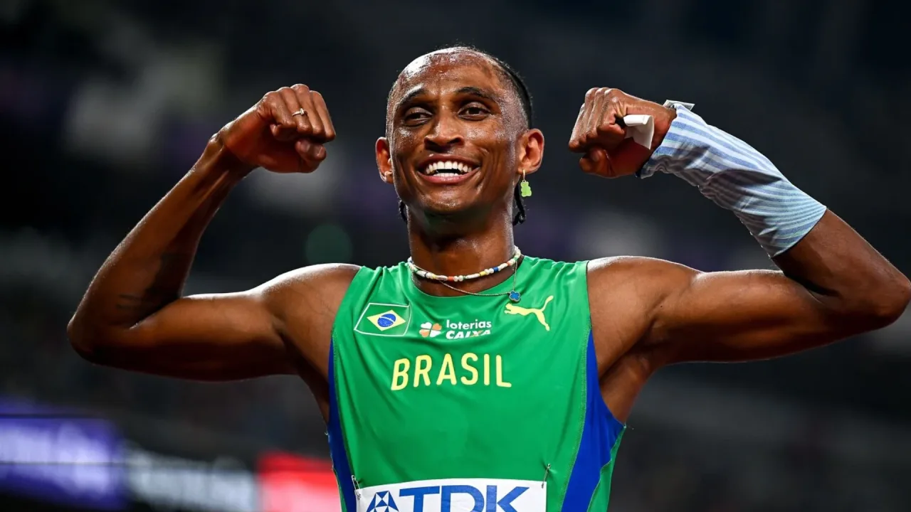 Alison dos Santos leva US$ 50.000 com recorde nos 400m com barreiras