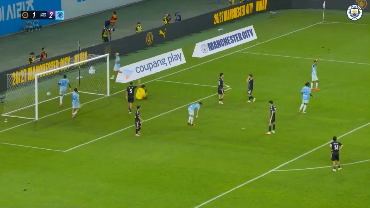 Tiki-taka? Reijnders faz golaço para o City contra All-Star da K-League