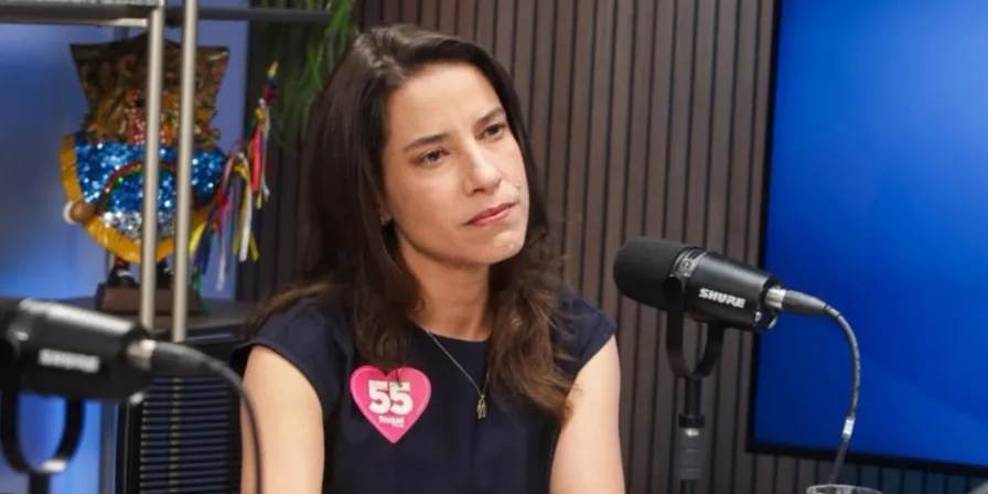 “Respeite minha dor”, diz Raquel Lyra após cartazes citarem morte do marido