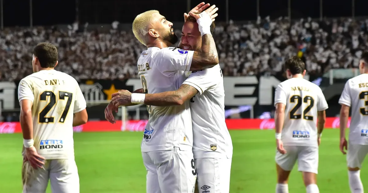 Neymar dá assistências, e Gabigol faz o 100º pelo Santos em virada contra o Maracá