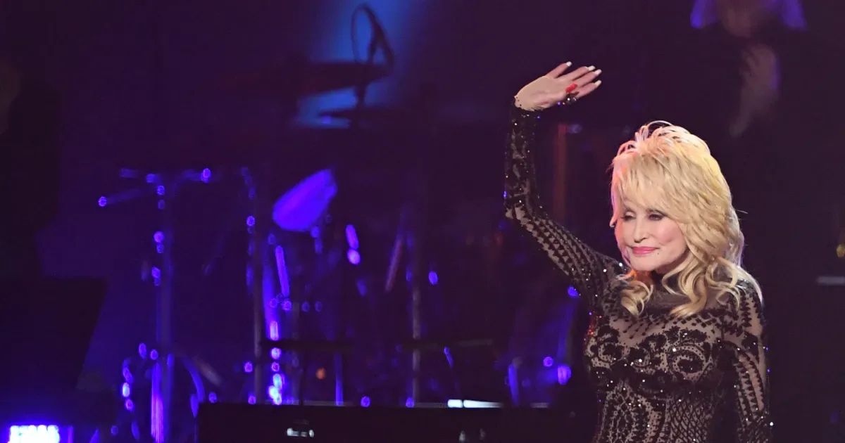 Dolly Parton estava internada há quatro dias antes de morrer, diz site