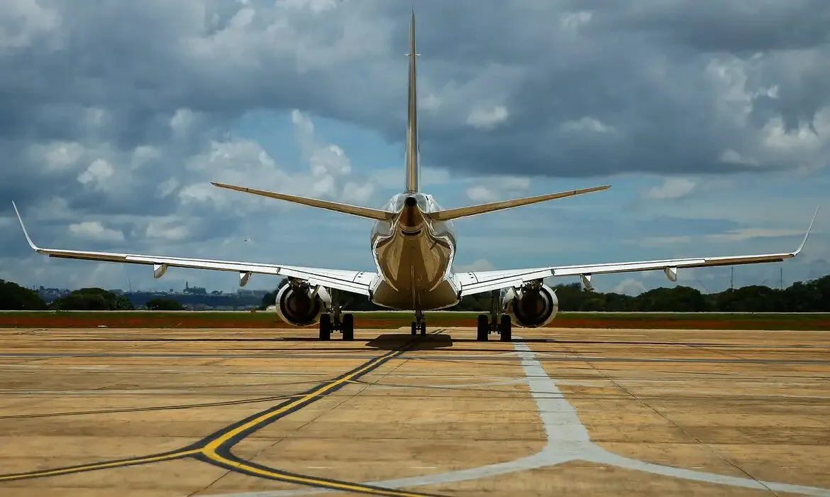 Após dois meses de reduções, preço do querosene de aviação volta a subir
