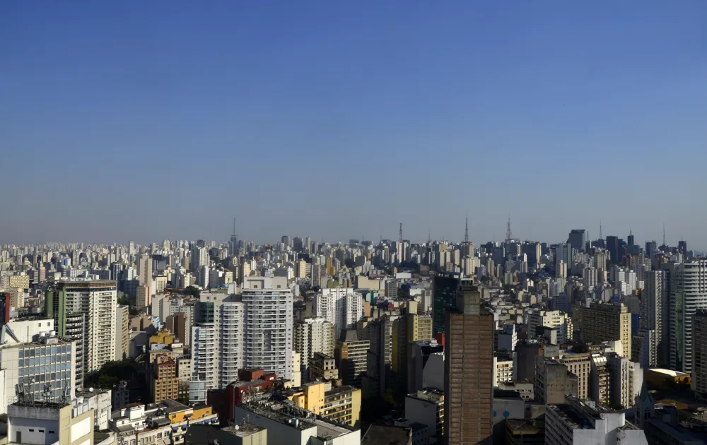 Onda de calor eleva temperaturas em grande parte do país; veja previsão