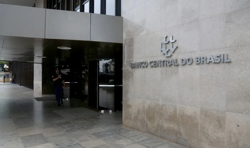 Riscos inflacionários impedem corte maior da Selic