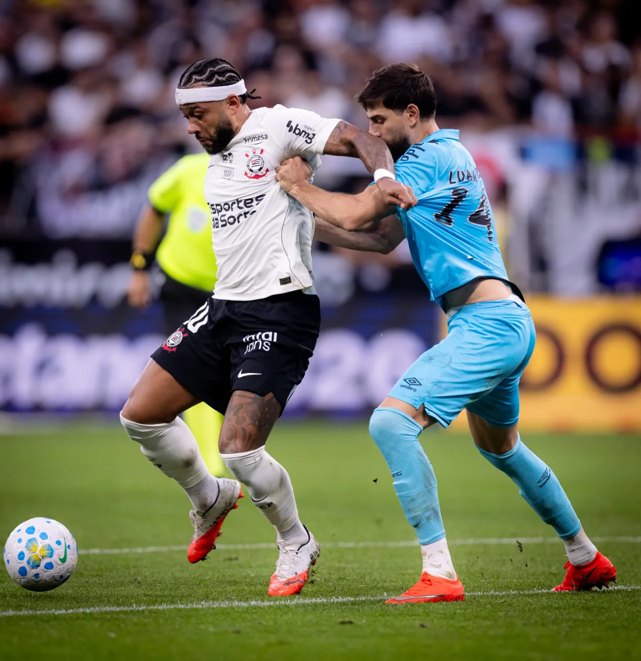 Veja fotos do clássico entre Corinthians e Santos pelo Brasileiro