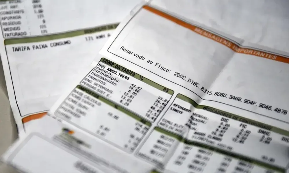 IPCA-15 recua 0,40% em agosto com queda na energia, gasolina e alimentos