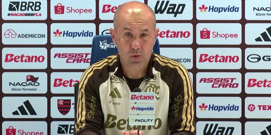 VÍDEO: Leonardo Jardim rebate críticas e cobra intensidade no Flamengo