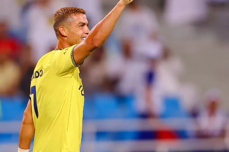 Cristiano Ronaldo chega ao gol 977 na carreira; veja números em 2026