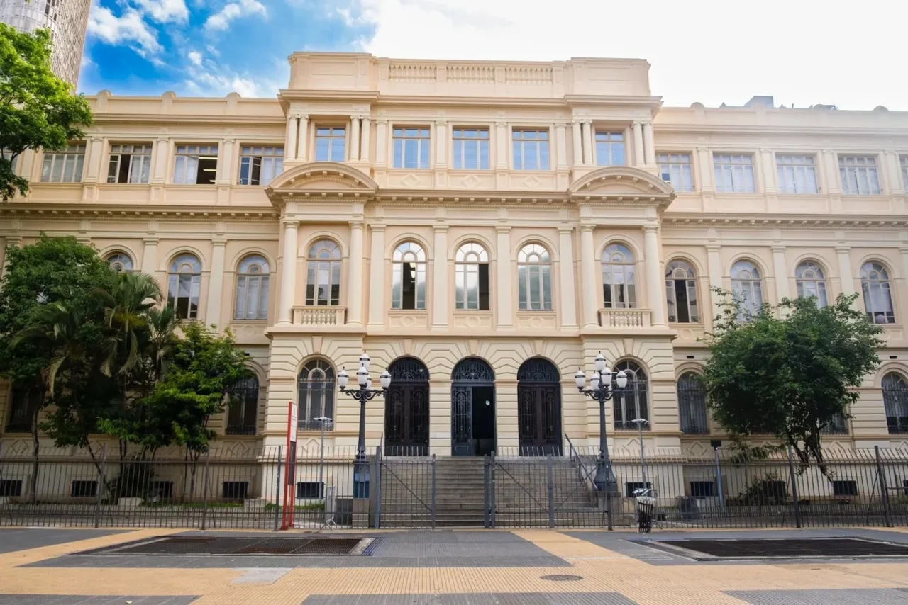 São Paulo fará concurso para contratar 5.000 professores