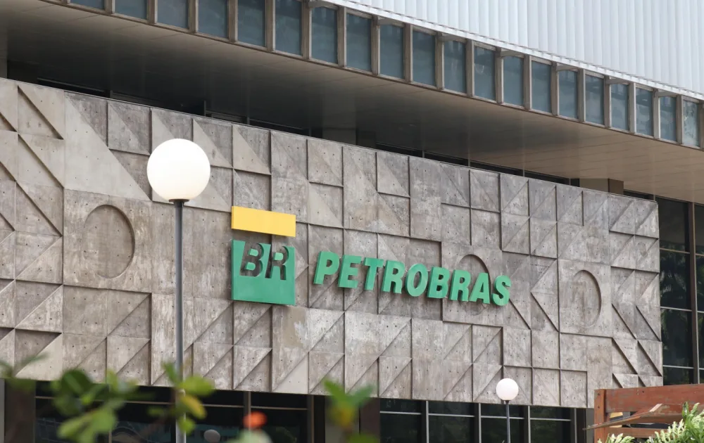 Lucro da Petrobras sobe 96,8% no 2º trimestre, para R$ 52,4 bilhões