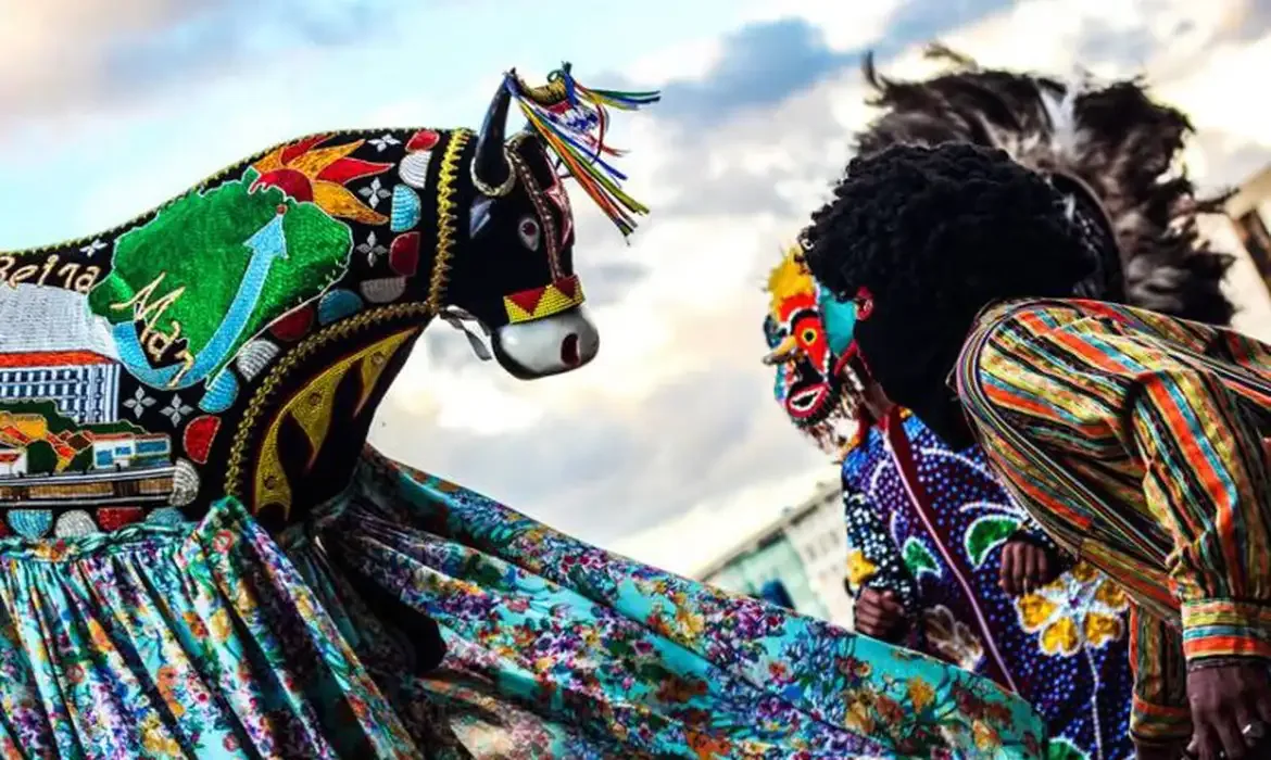Mestres e mestras da cultura popular se reúnem em Brasília com participação do maranhense Tião Carvalho