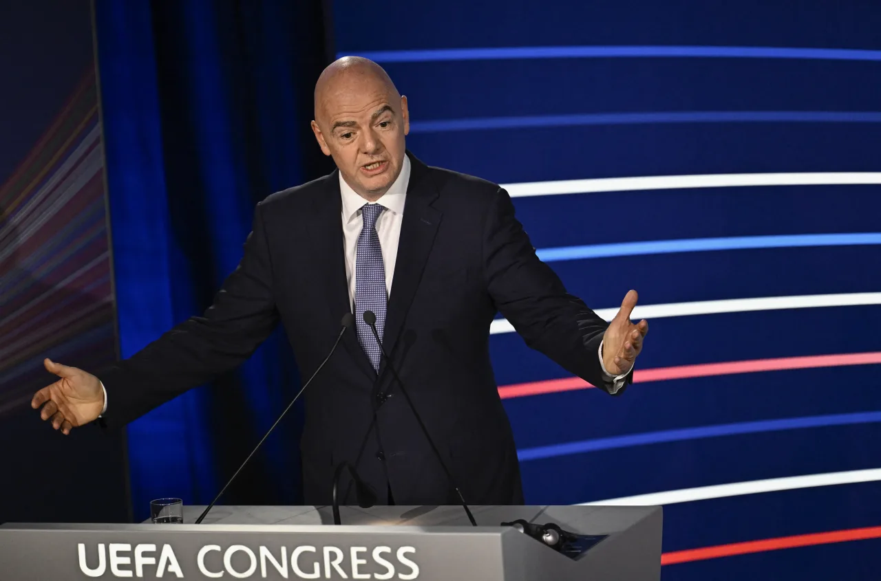 Federação Holandesa de Futebol propõe cúpula sem Infantino para discutir futuro da Fifa