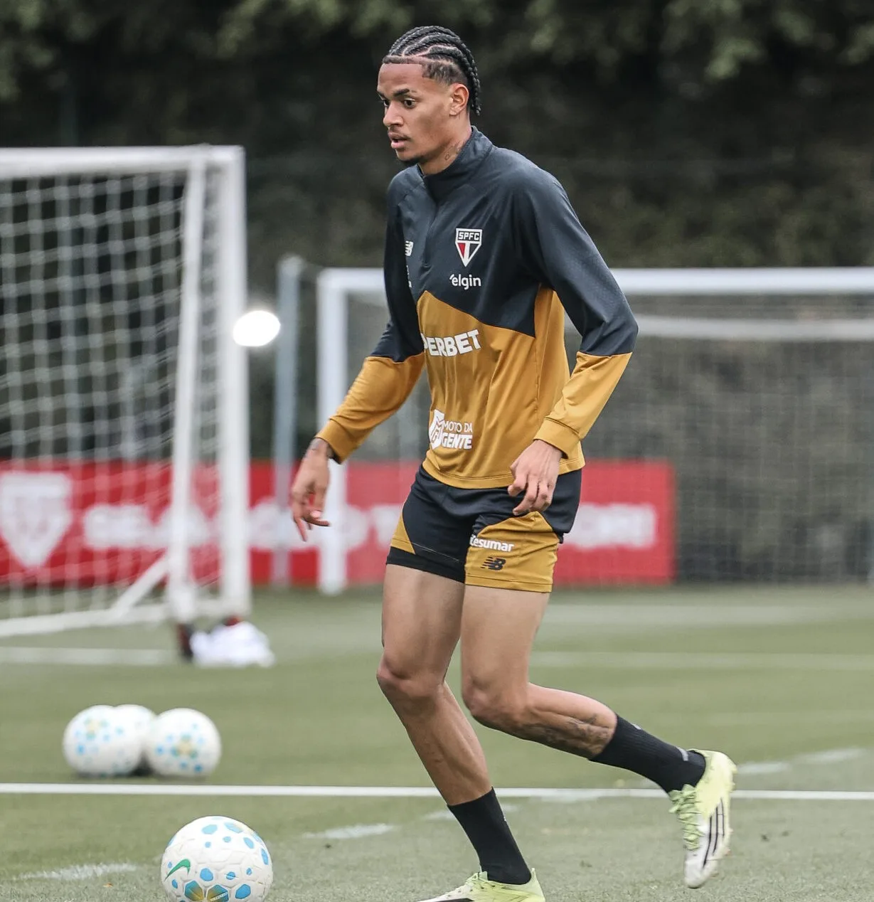 São Paulo se reapresenta e abre preparação para encarar o RB Bragantino