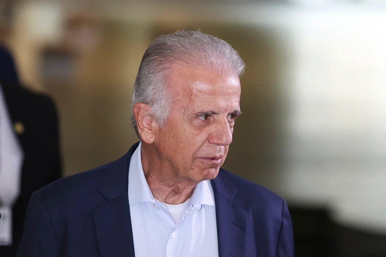 Múcio diz que “abriria o portão” em caso de invasão dos EUA