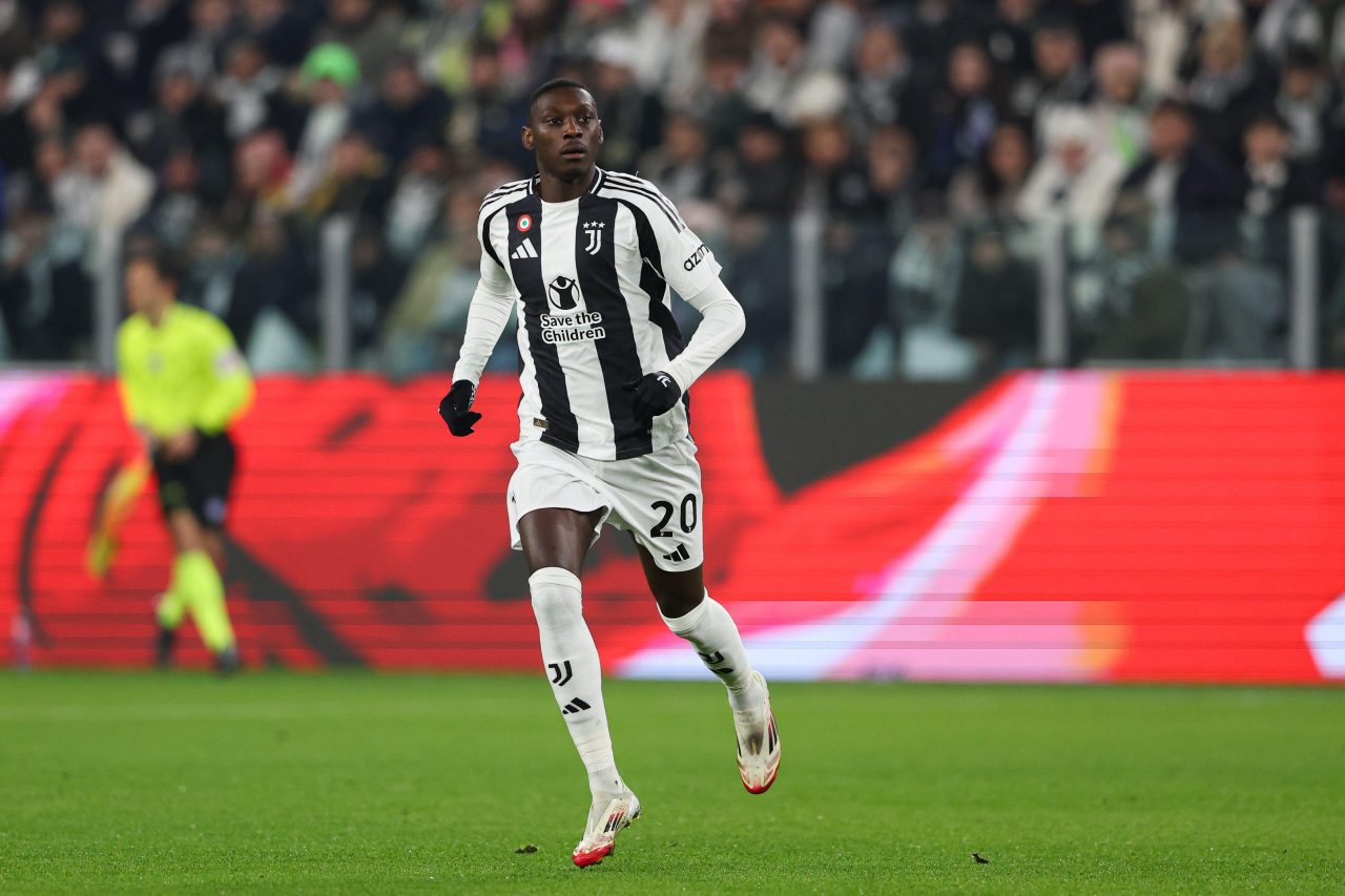 Juventus anuncia contratação em definitivo de Kolo Muani