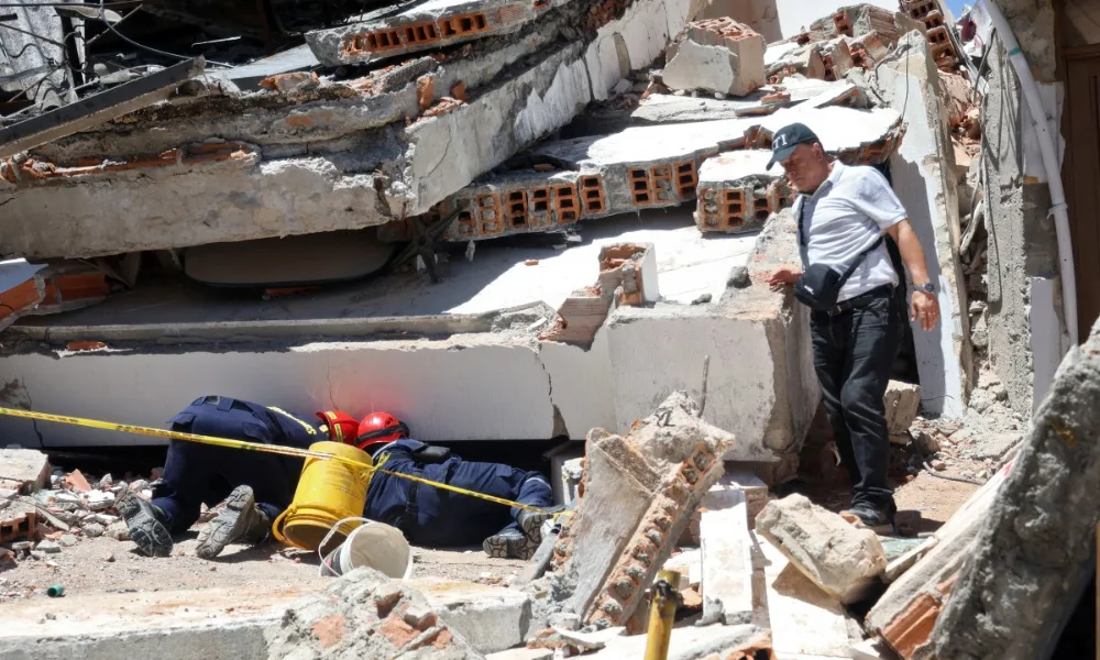 Número de mortos por terremoto na Colômbia chega a 169 no 2º dia de resgates