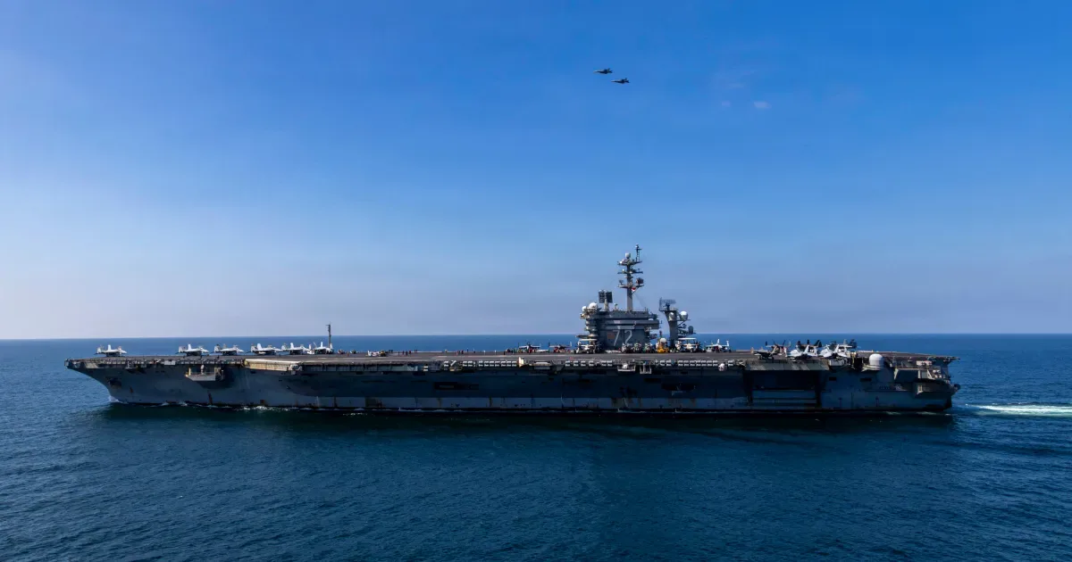 EUA trocam porta-aviões após relatos de colapso mental de marinheiros, diz jornal