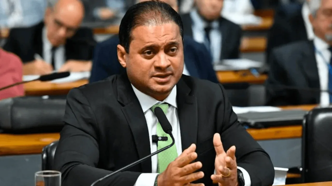 Weverton nega tentativa de interferência em investigações da PF