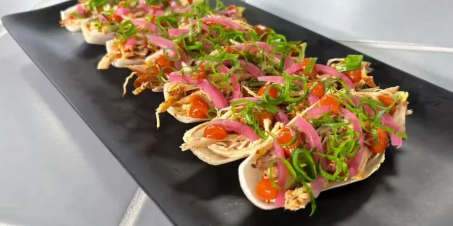 Barquetes de endívia com pernil
