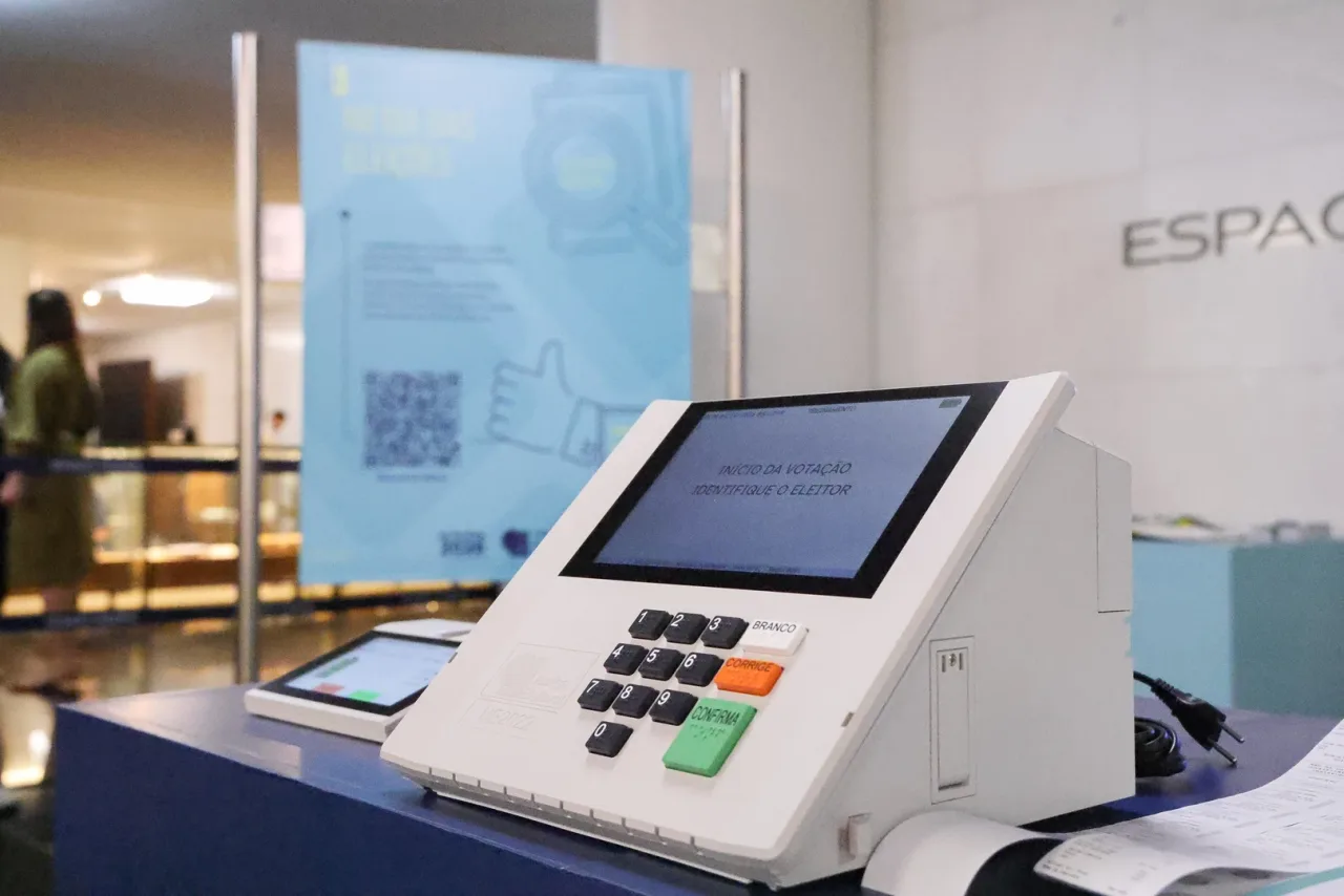 Prazo para pedir voto em trânsito vai até 20 de agosto