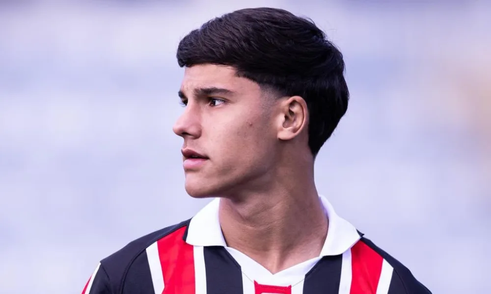 Jogador do São Paulo atropela e mata idoso em Barueri