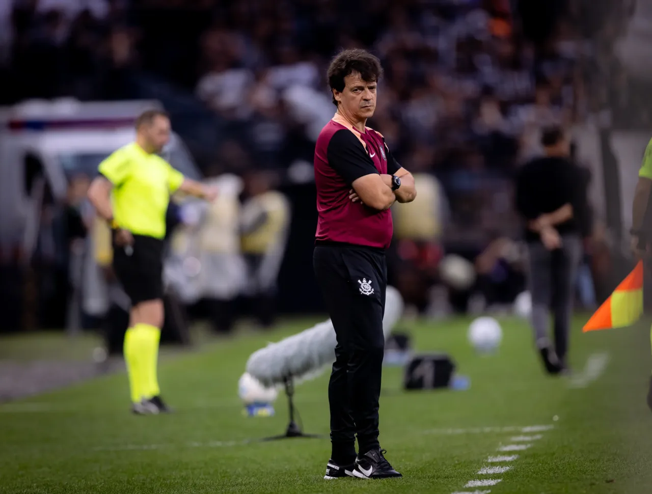 Diniz cobra mais intensidade do Corinthians e admite que derrota em clássico “pesa mais”