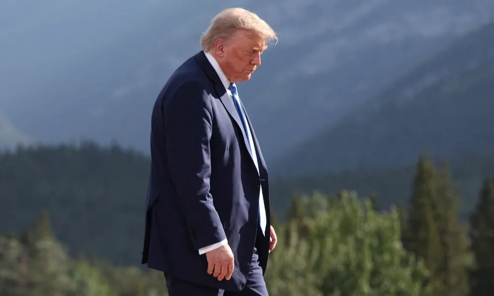 Homem armado é preso antes de visita de Trump a campo de golfe nos EUA