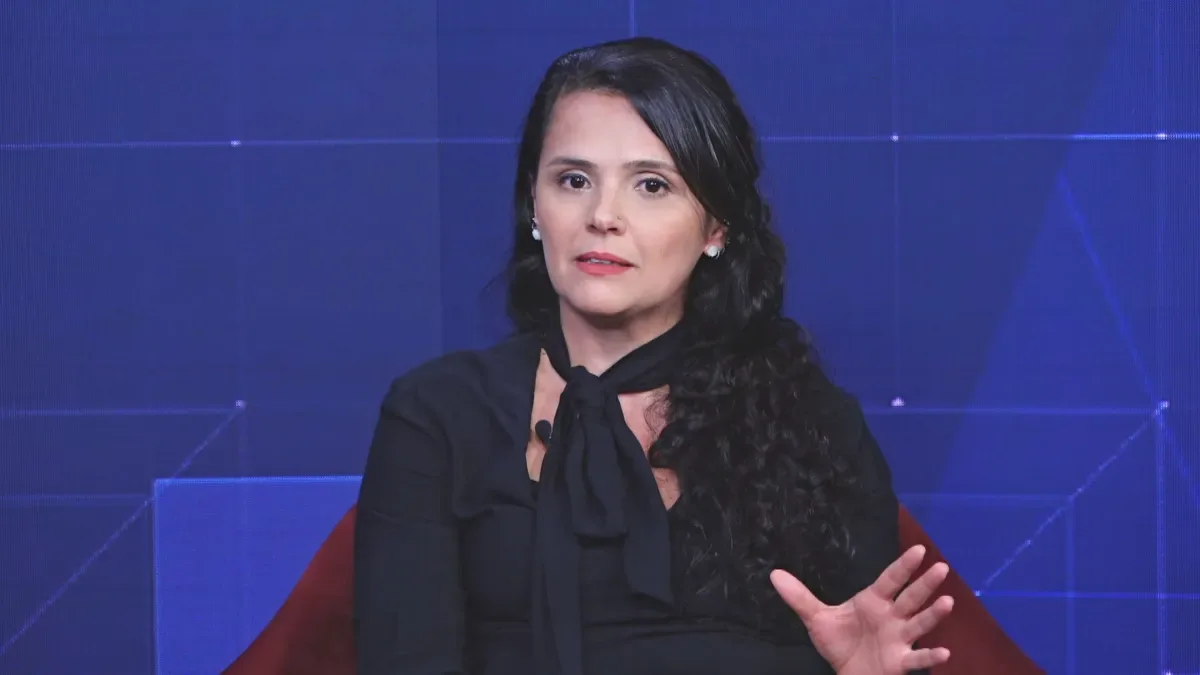 Educação está atrasada frente às competências de trabalho, afirma professor
