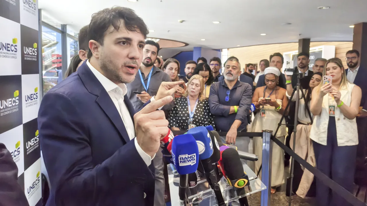 Plano econômico de Renan Santos atrai empresários, mas apoio ainda engatinha