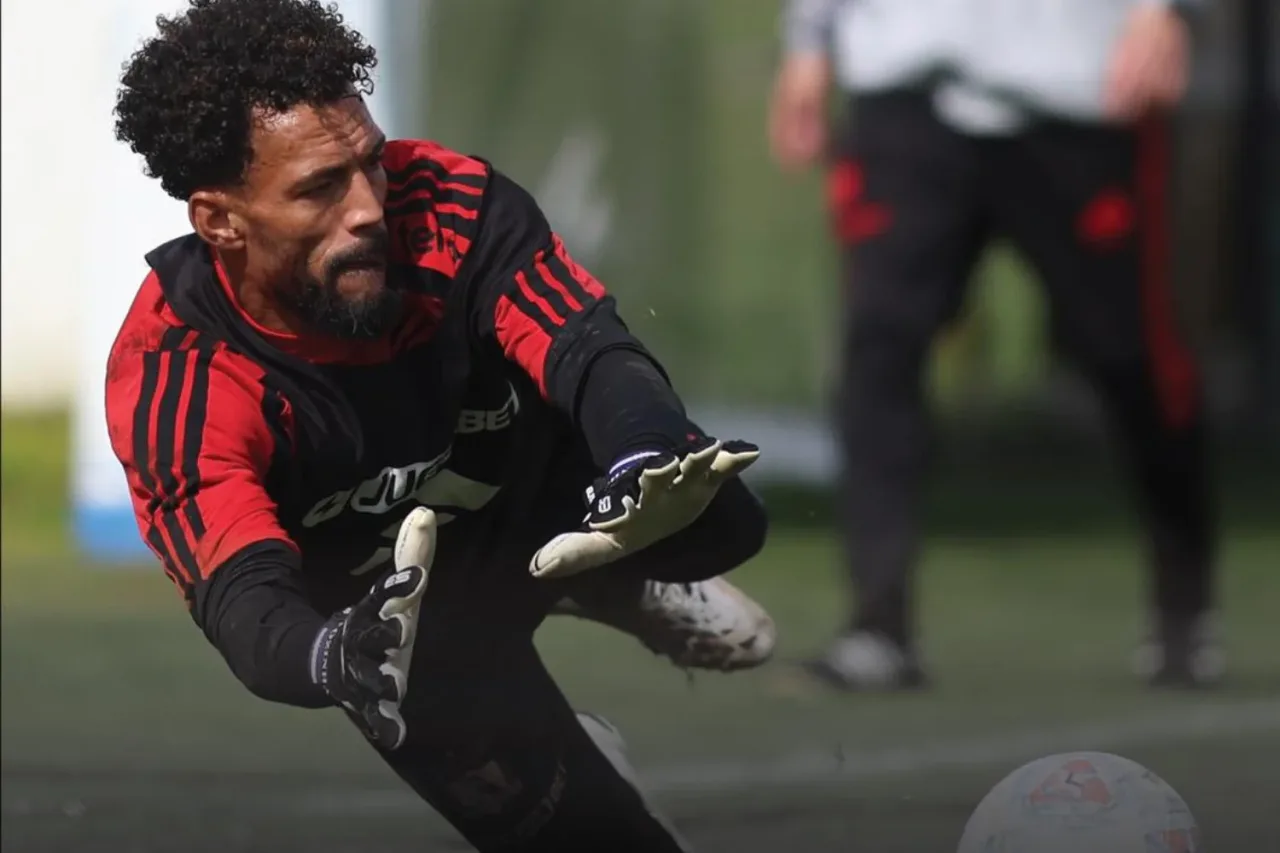 Vozinha é relacionado pela primeira vez em jogo do Colo Colo