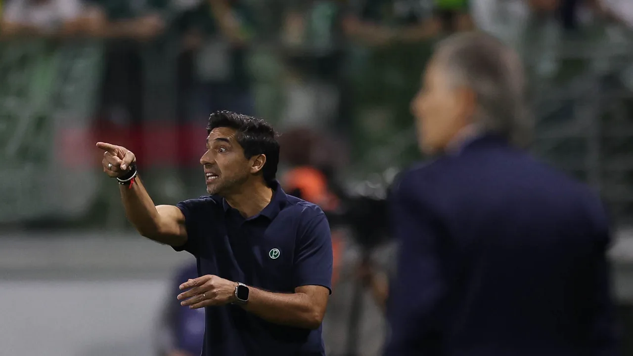 Abel considera expulsão de Andreas “rigorosa” e minimiza falha de Carlos Miguel após empate do Palmeiras