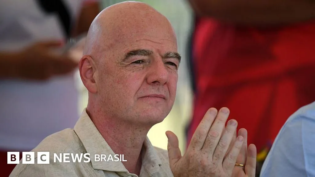 O gráfico que mostra como o mundo está dividido sobre Infantino