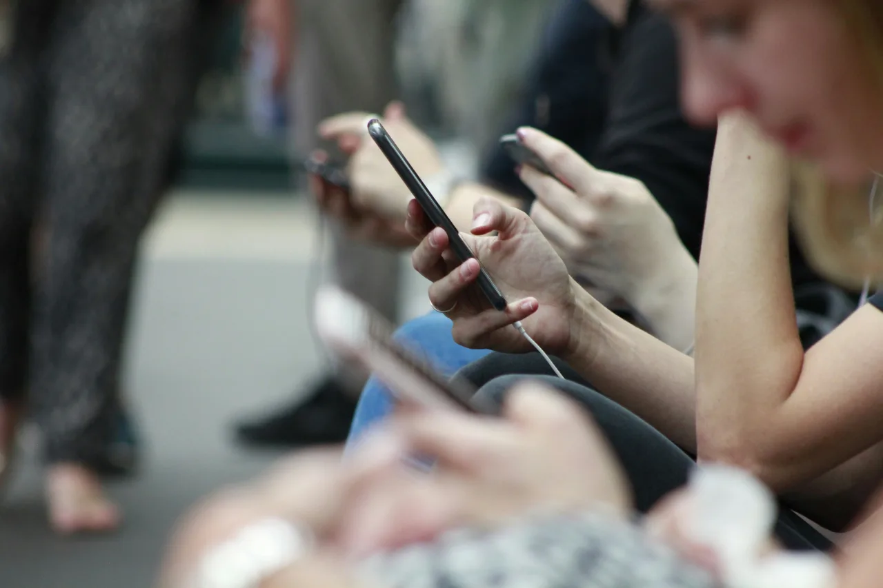 Estudo analisa impacto da informação na interação em comentários