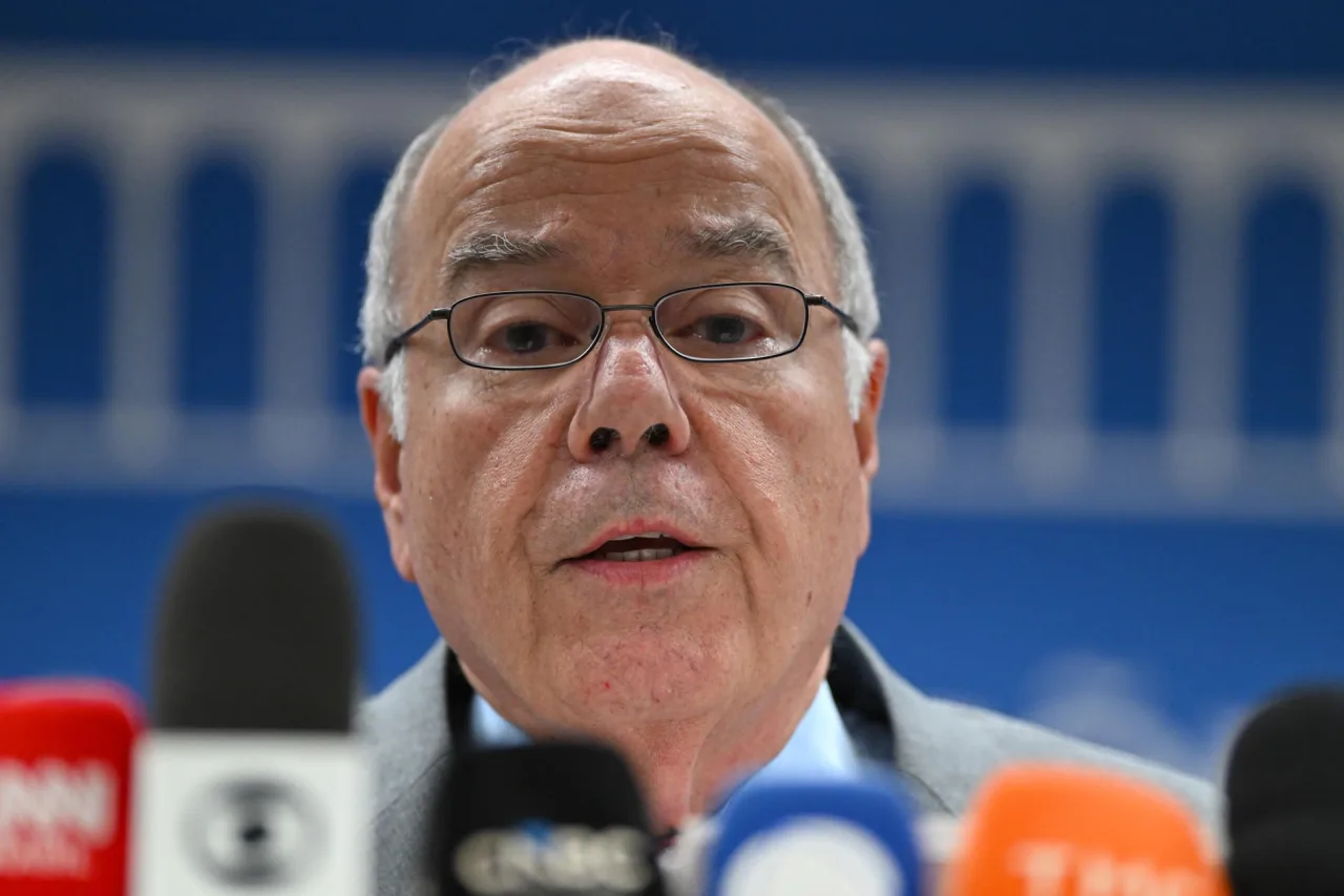 Brasil diz aos EUA que tarifaço é injusto; negociações devem continuar