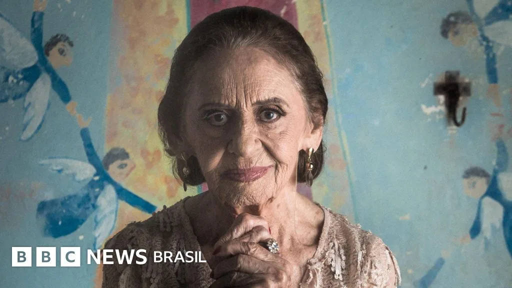 Laura Cardoso, morreu aos 98 anos sem nunca se aposentar, com método 'doído' e 'trabalhoso' de atuação