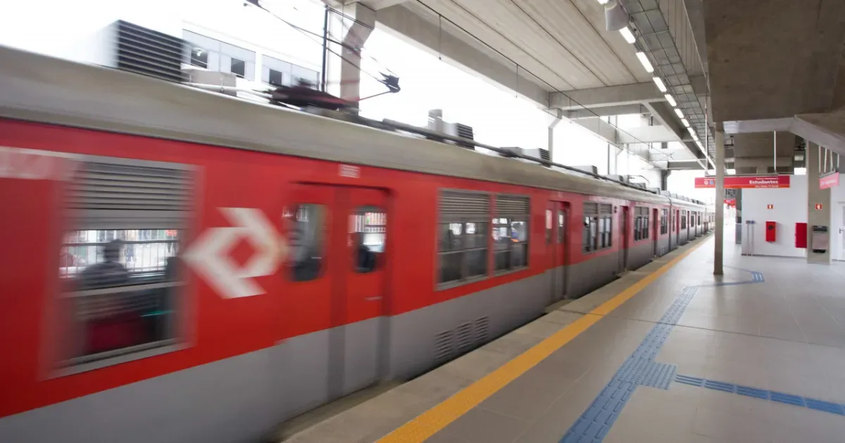 Ferroviários da linha 10-Turquesa de SP entram em ‘estado de greve’