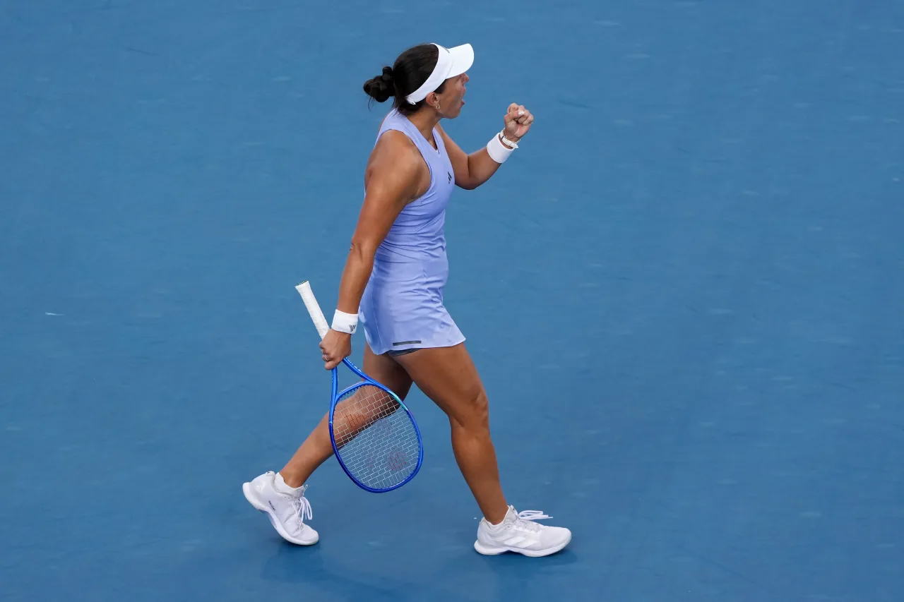 Pegula vence Swiatek e vai à final do WTA 1000 de Cincinnati