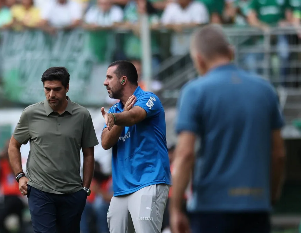 Palmeiras tenta recuperar protagonismo como mandante contra algoz da fase de grupos da Libertadores