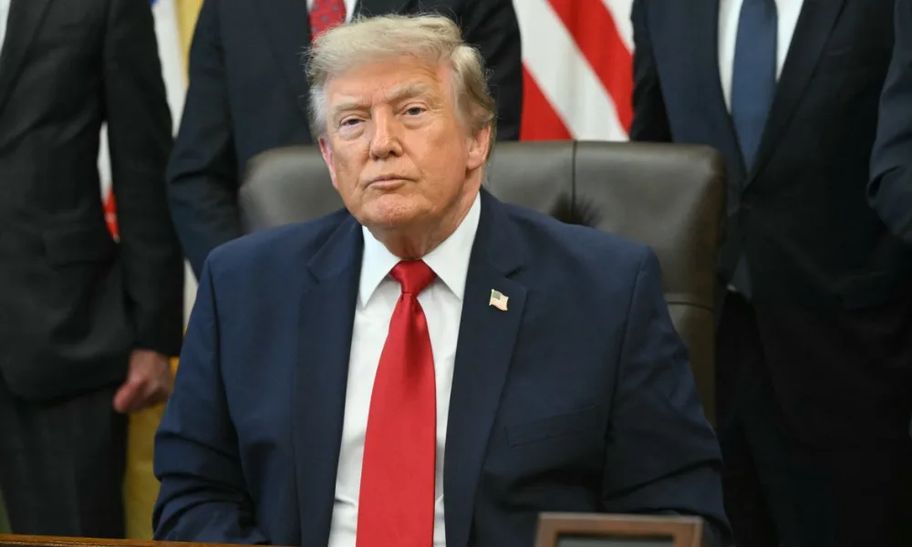Trump sugere que o Estreito de Ormuz pode ser reaberto ‘amanhã’