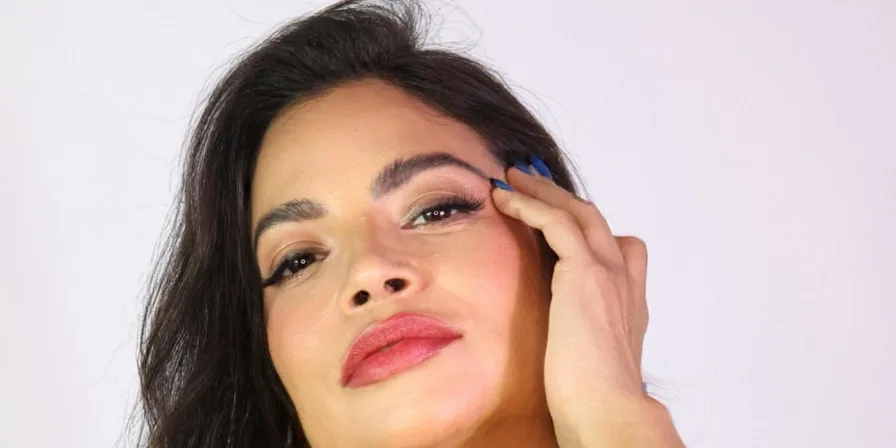 Acústico Na Mira: Flávia Bittencourt com seu timbre brejeiro e cativante