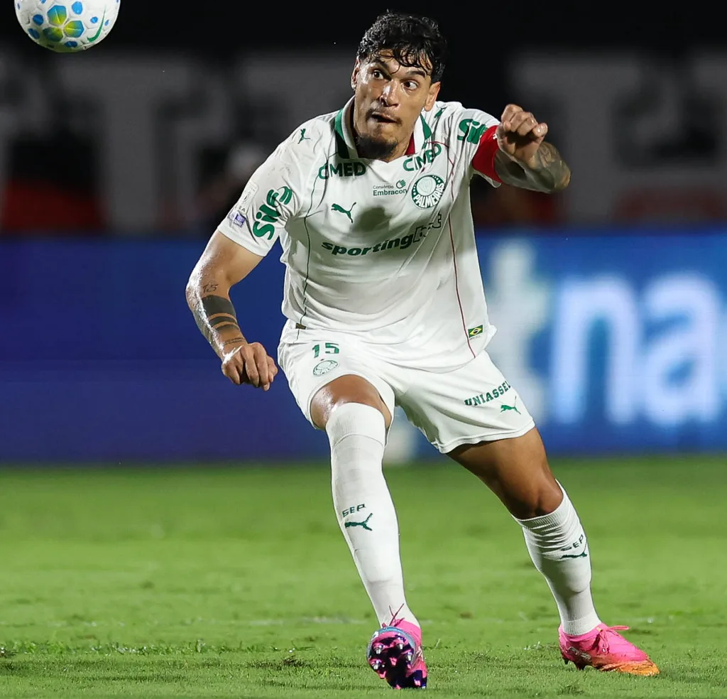Abel despista sobre volta de Gómez e comenta nova lesão de Paulinho no Palmeiras