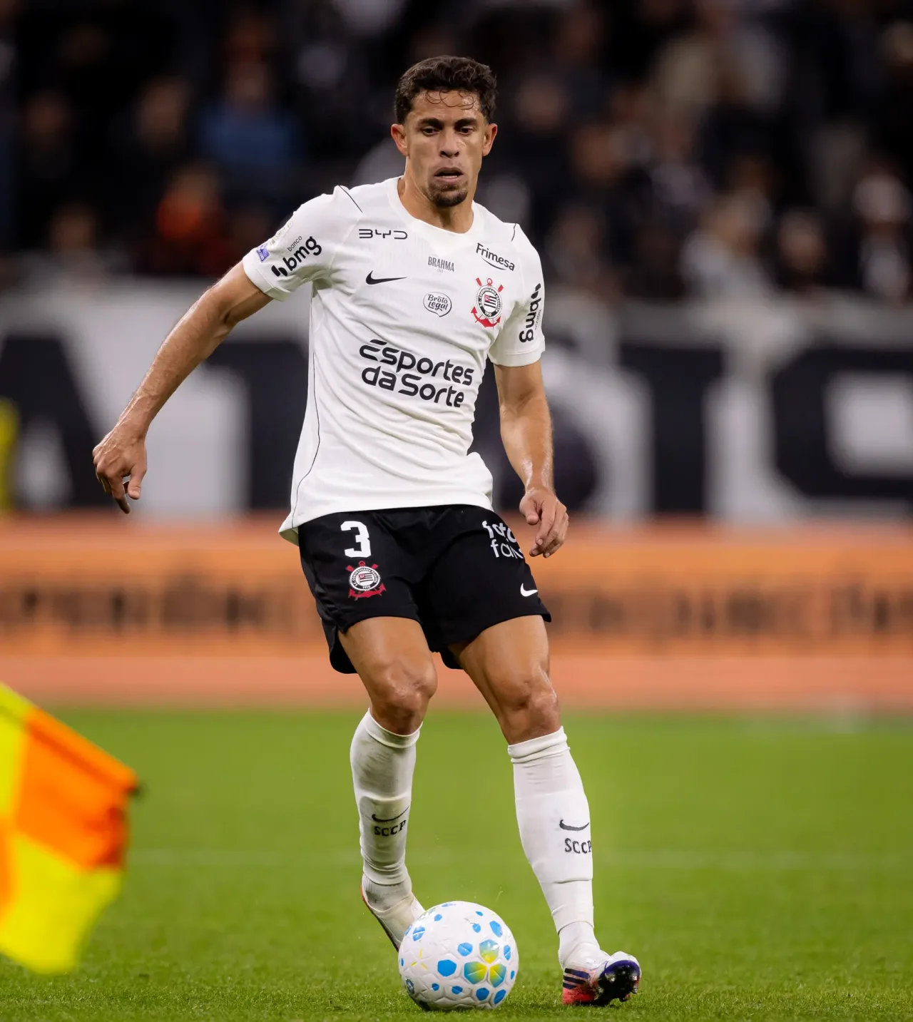 Corinthians perde Gabriel Paulista e Raniele por suspensão para jogo contra a Chape
