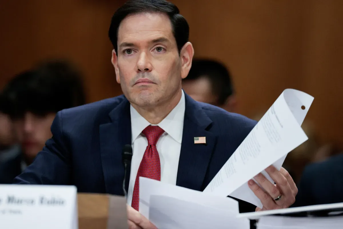 Rubio se reúne com embaixador de Omã dias após última ameaça de Trump