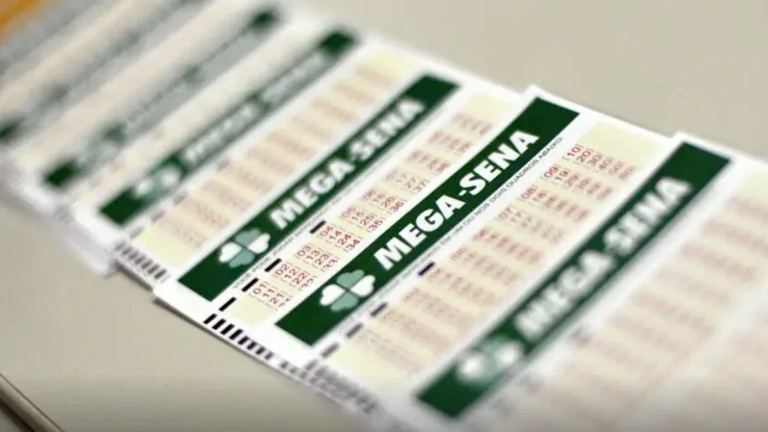 Mega-Sena acumula e pode pagar R$ 45 milhões na 3ª feira